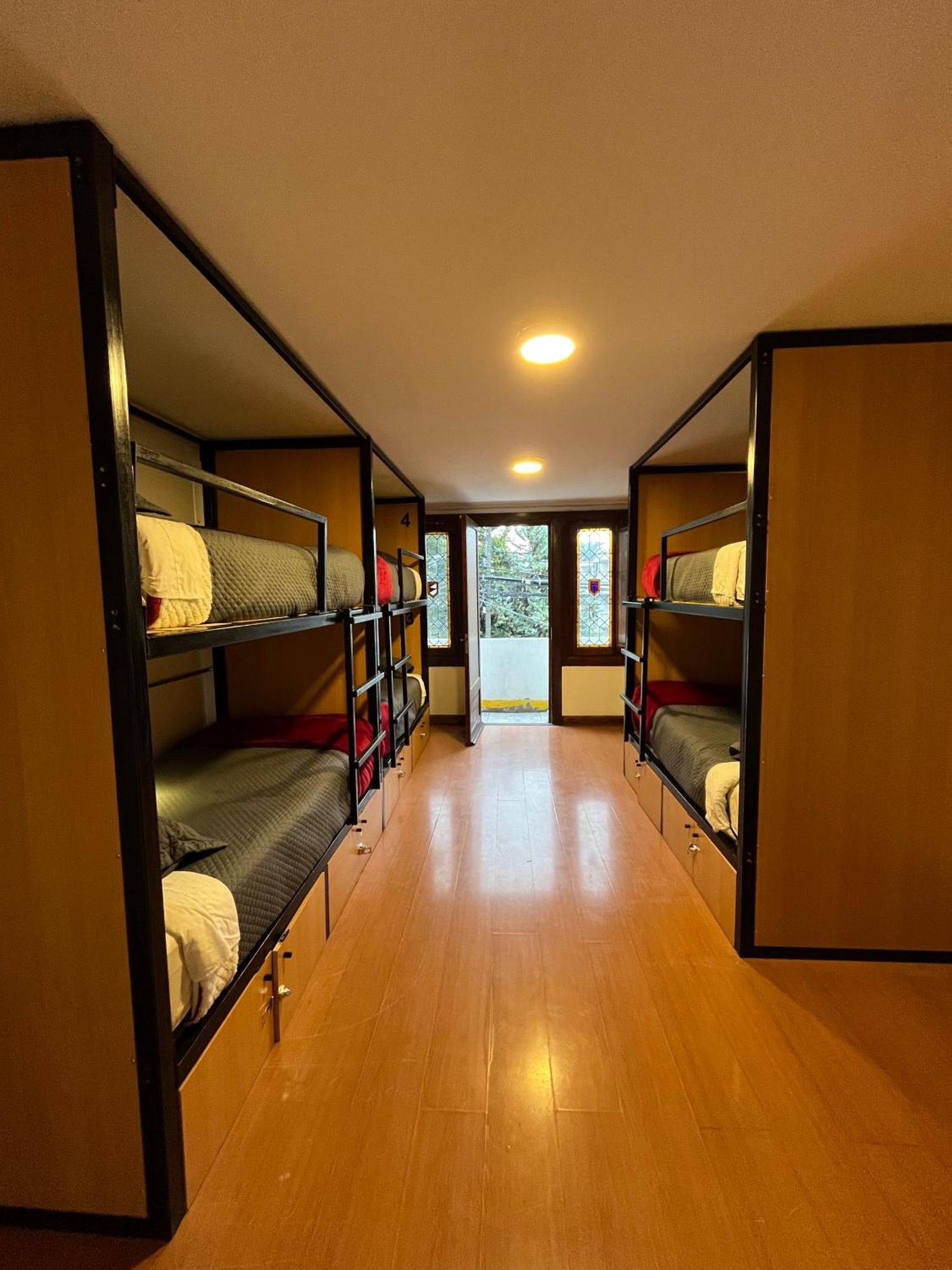 Enjoy Hostel ซานติอาโก ภายนอก รูปภาพ