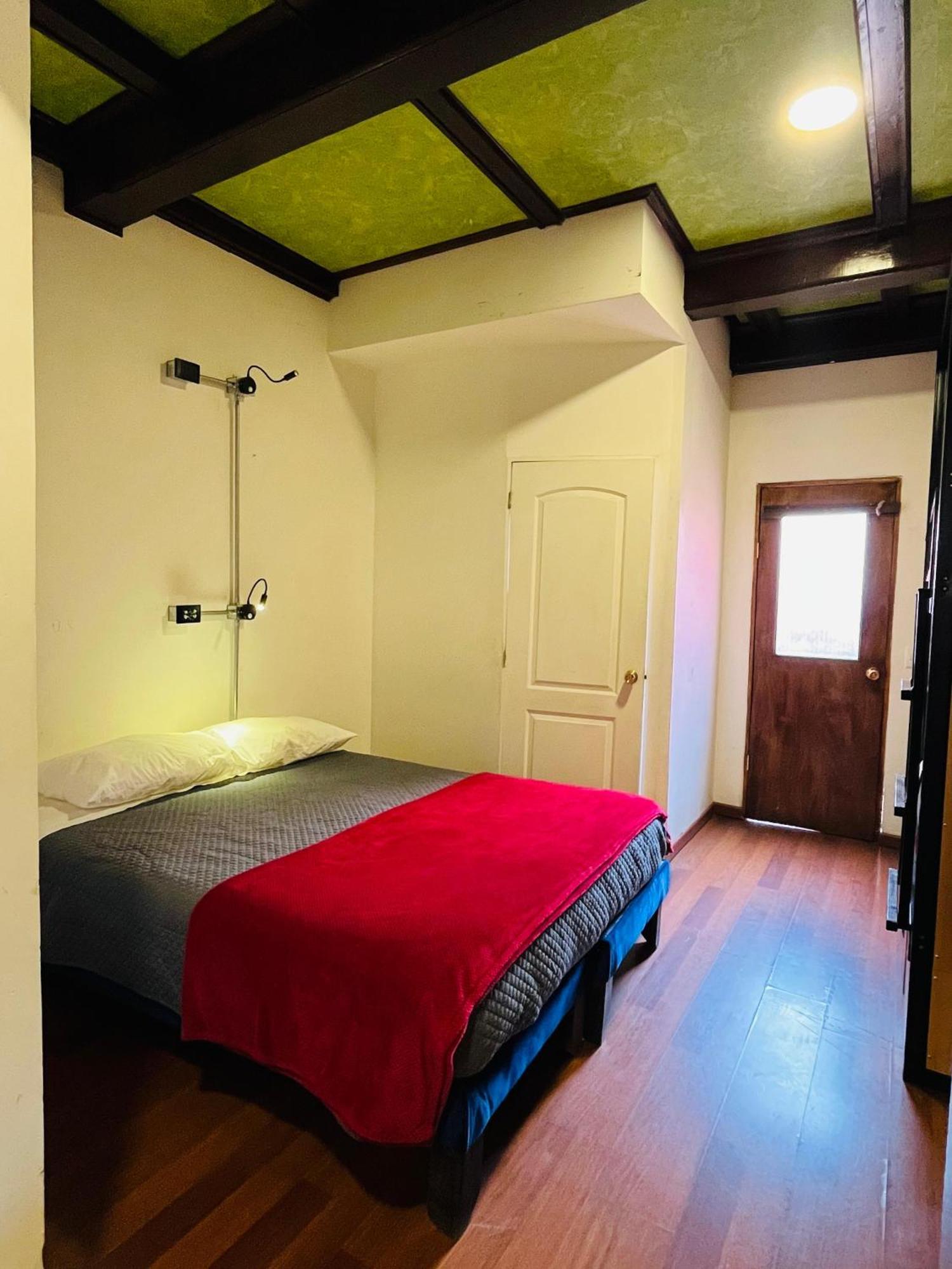 Enjoy Hostel ซานติอาโก ภายนอก รูปภาพ